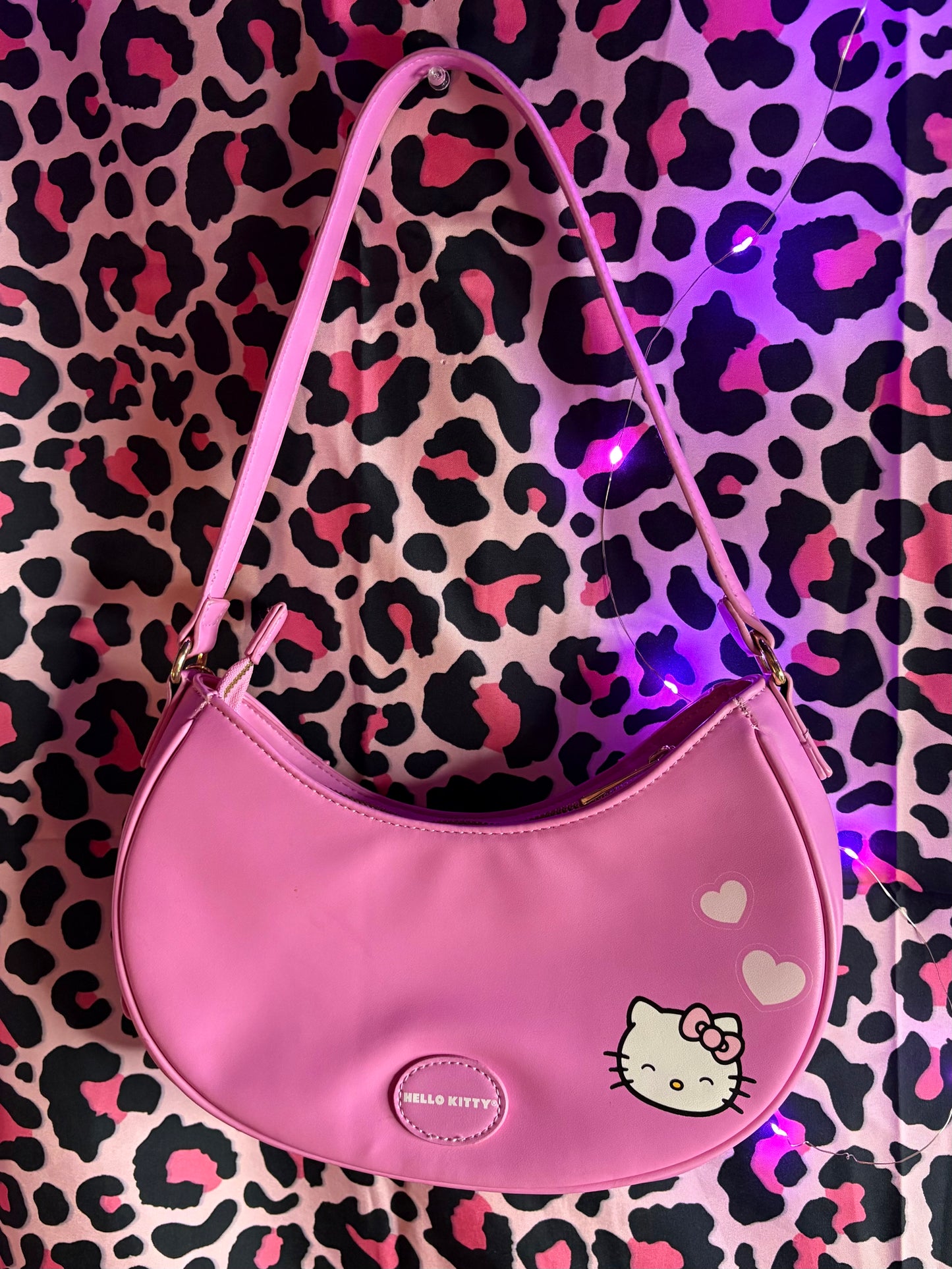 Hello Kitty Baguette Bag 2023 Release - Hot TopicxSanrio