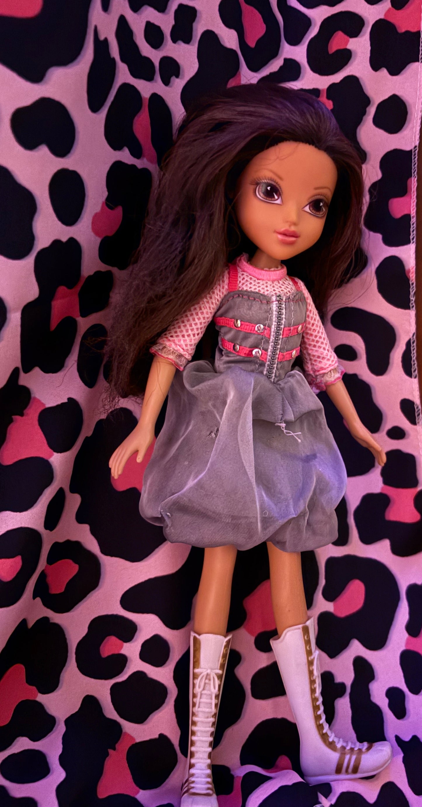 Moxie Girlz MGA Discontinued- SOPHINA DOLL