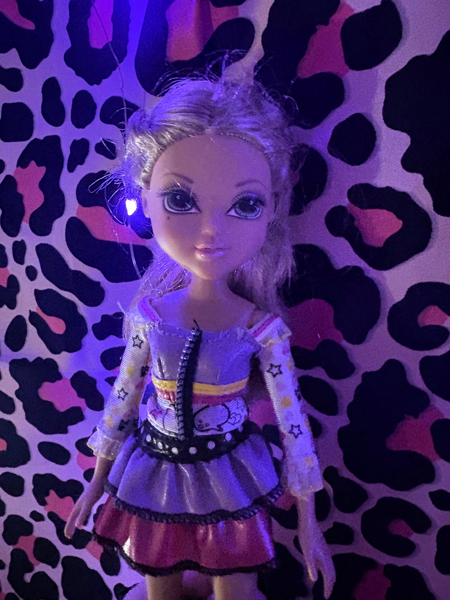 Moxie Girlz MGA Discontinued- AVERY DOLL