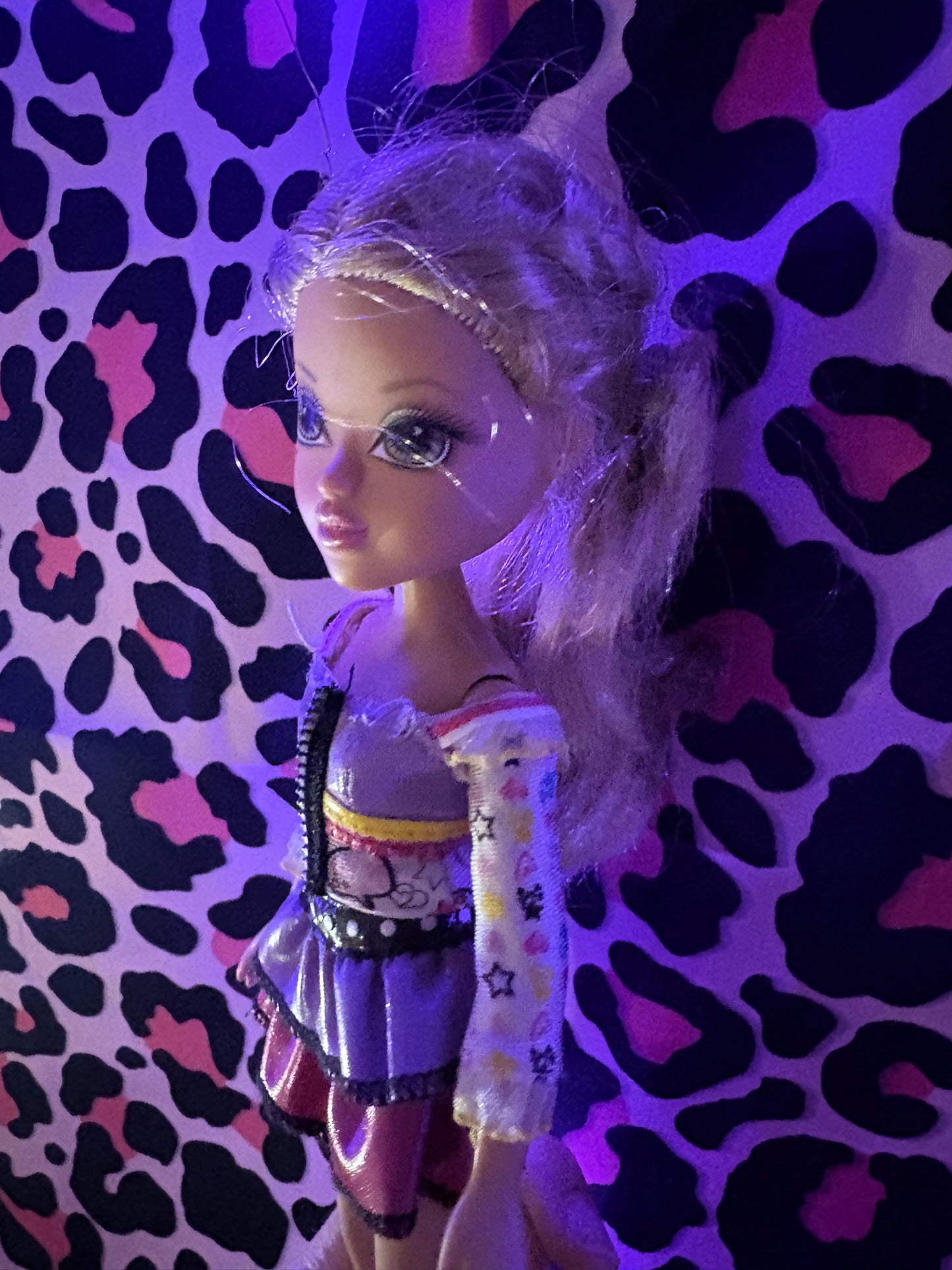 Moxie Girlz MGA Discontinued- AVERY DOLL